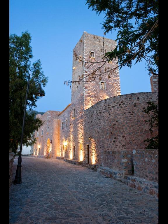 Aparthotel Arapakis Historic Castle Pírgos Dhiroú Esterno foto