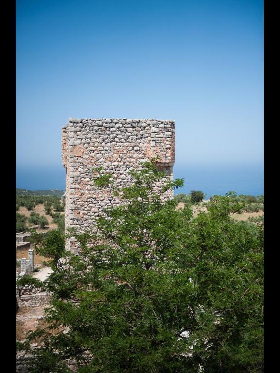 Aparthotel Arapakis Historic Castle Pírgos Dhiroú Camera foto